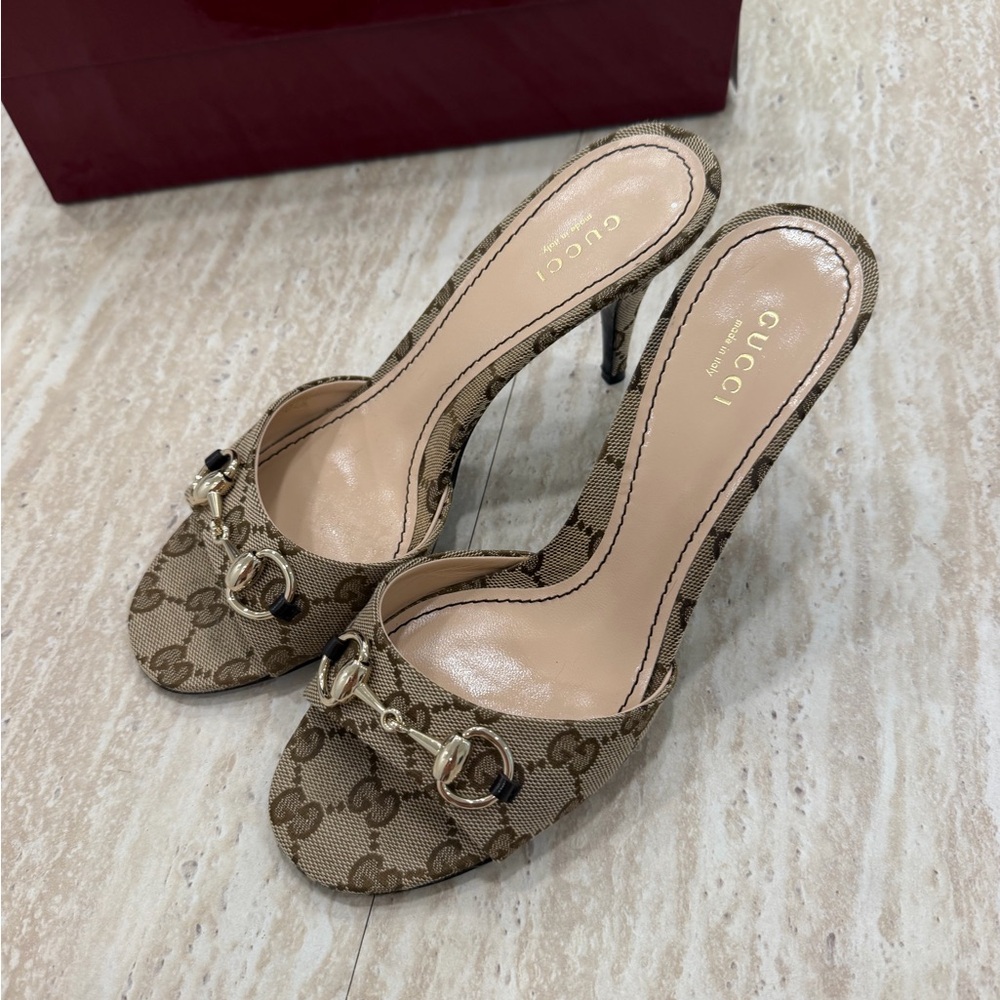 Gucci Tan GG Canvas Horsebit Mule Heels - Picture 2 of 5